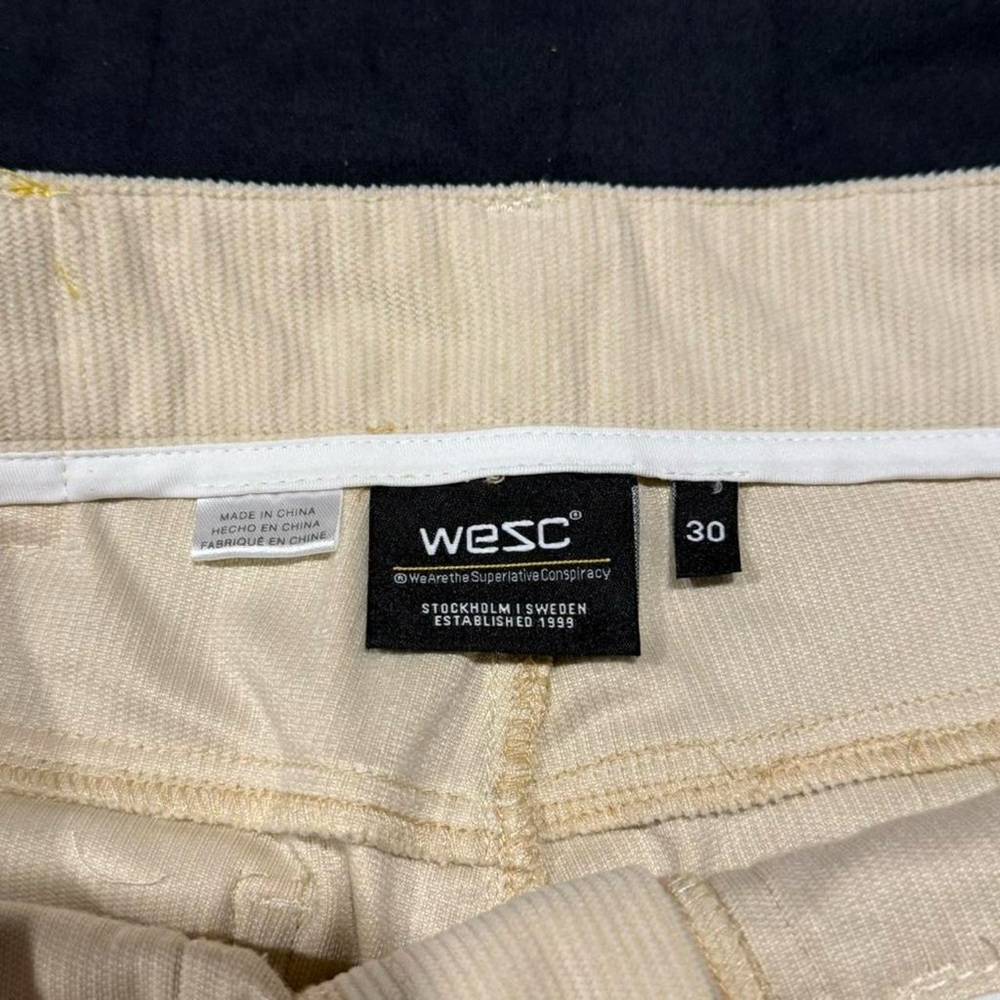 Wesc Cream corduroy shorts Size 30 (30W) - Picture 3 of 5